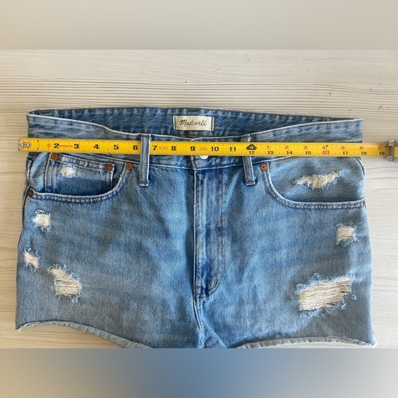 Madewell Relaxed Denim Jean Shorts Distressed Raw Hem ND697 Women’s Size 30 - Picture 7 of 9